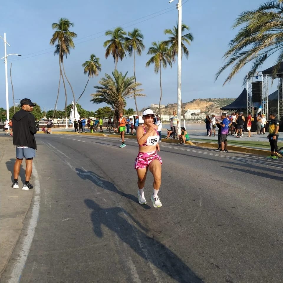 Chica corriendo